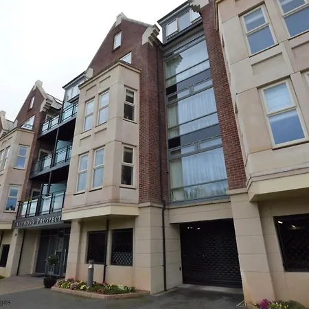 Whitby Apartment *