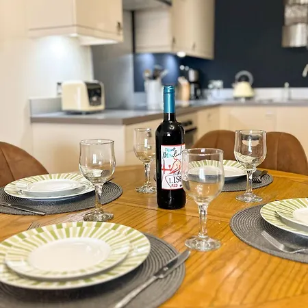 Whitby Apartment Tatil Evi